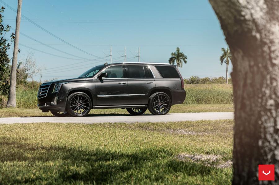  Cadillac Escalade on Vossen Wheels (HF6-1) 2019 года  (фото 2 из 12)